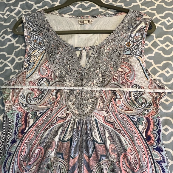 Elegant One World Paisley Floral Maxi Dress - Picture 4 of 9